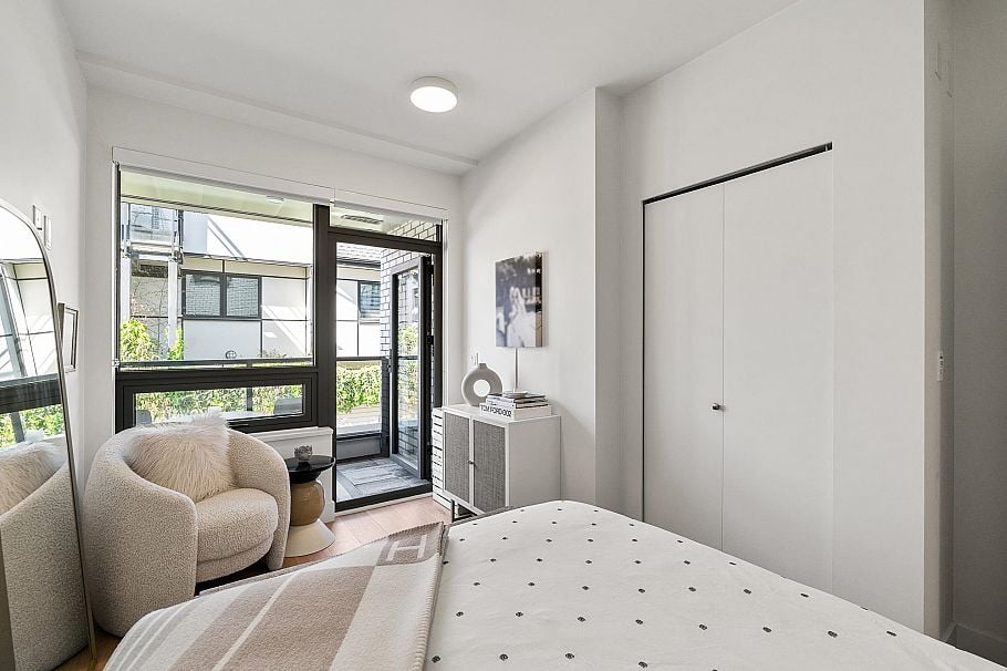 9 2366 Birch Street Vancouver, BC - 12