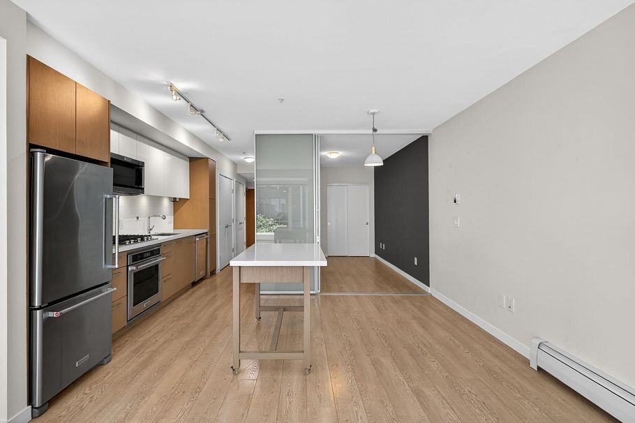 304 384 E 1st Avenue Vancouver, BC - 16