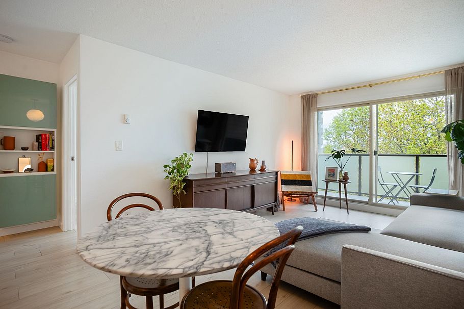 405 1864 Frances Street Vancouver, BC - 1