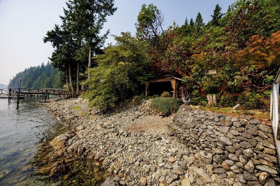 330 Sasamat Lane North Vancouver, BC - 33