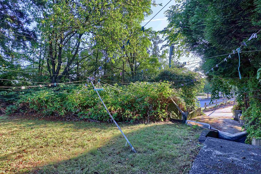 8287 Victoria Drive Vancouver, BC - 6