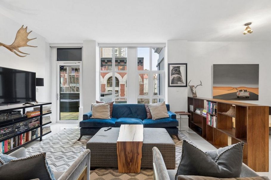 304 1102 Hornby Street Vancouver, BC - 5