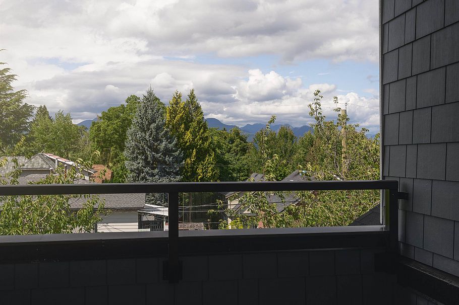 920 E 16th Avenue Vancouver, BC - 25