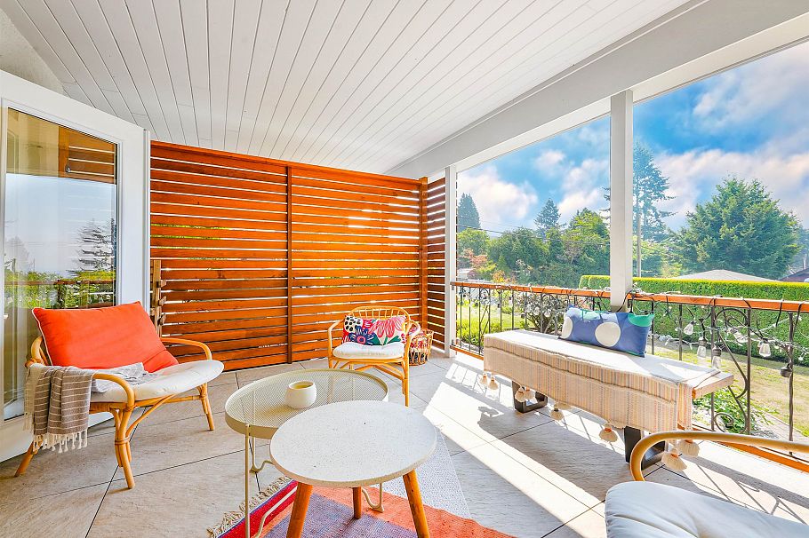 3277 Chesterfield Avenue North Vancouver, BC - 34