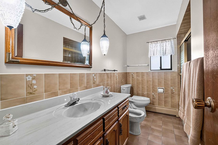 2739 E 8th Avenue Vancouver, BC - 30