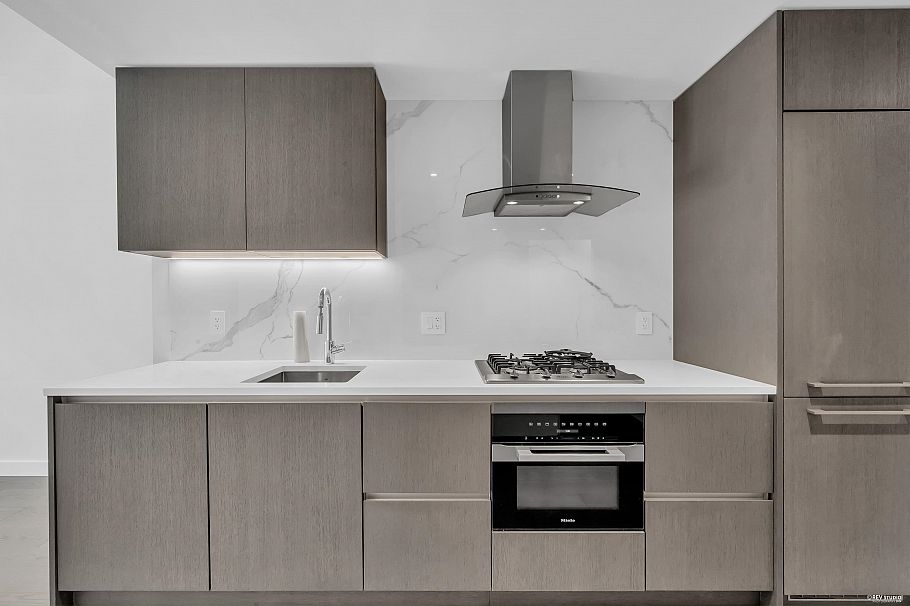 108 5168 Cambie Street Vancouver, BC - 11