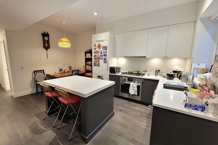7585 Yukon Street Vancouver, BC - 5