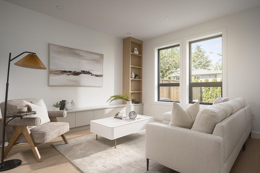 922 E 16th Avenue Vancouver, BC - 2