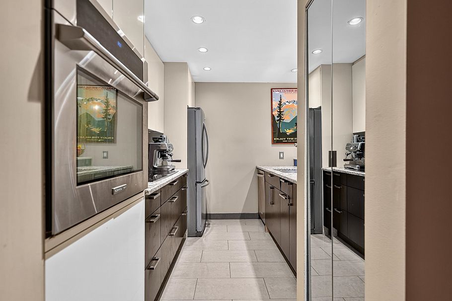 202 936 Bute Street Vancouver, BC - 10
