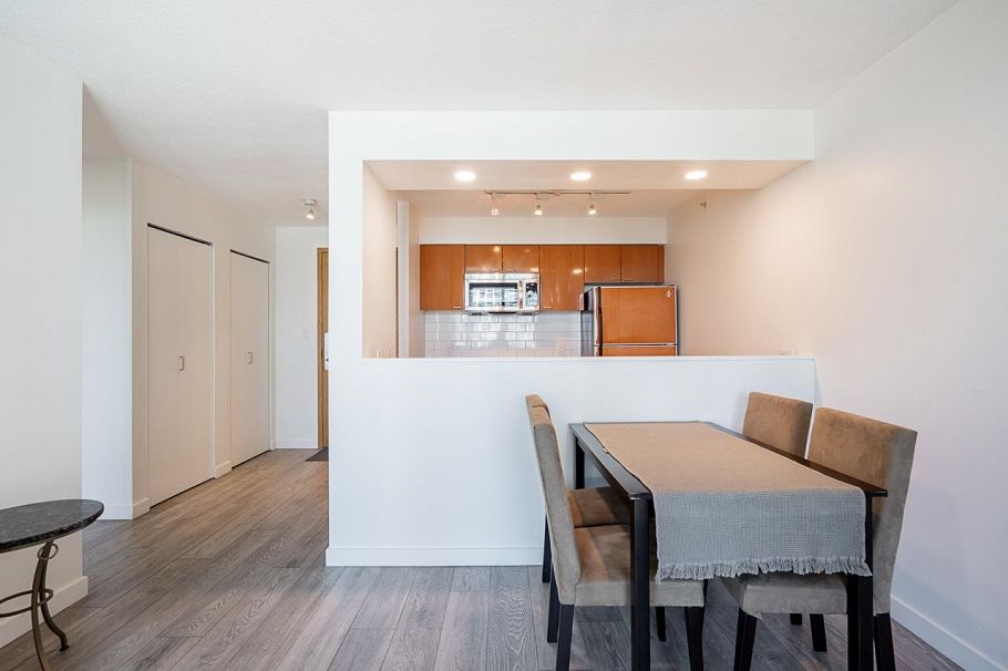 1803 1200 W Georgia Street Vancouver, BC - 9
