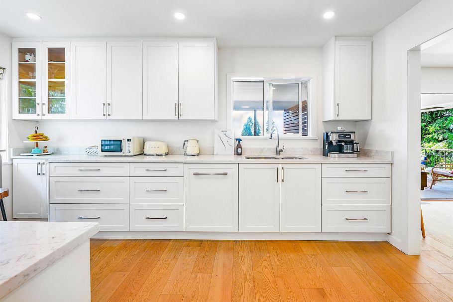3277 Chesterfield Avenue North Vancouver, BC - 10