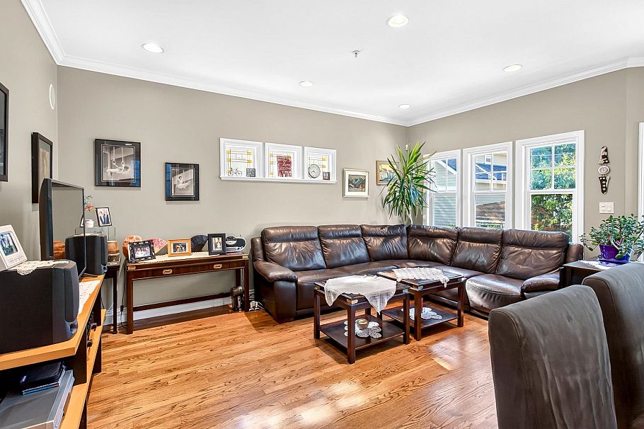 2985 W 16th Avenue Vancouver, BC - 13
