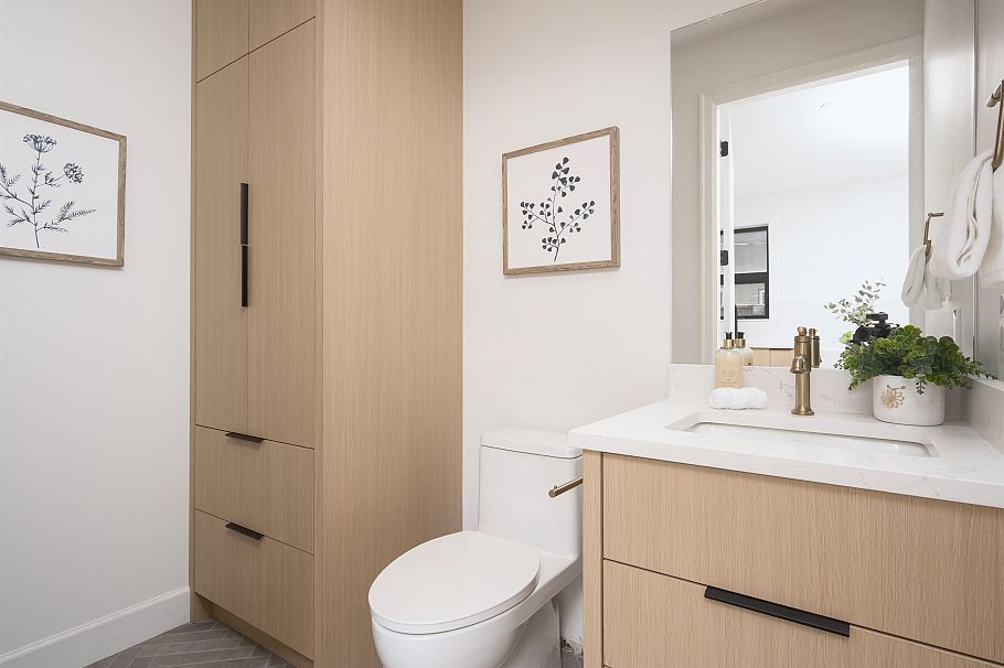 922 E 16th Avenue Vancouver, BC - 10