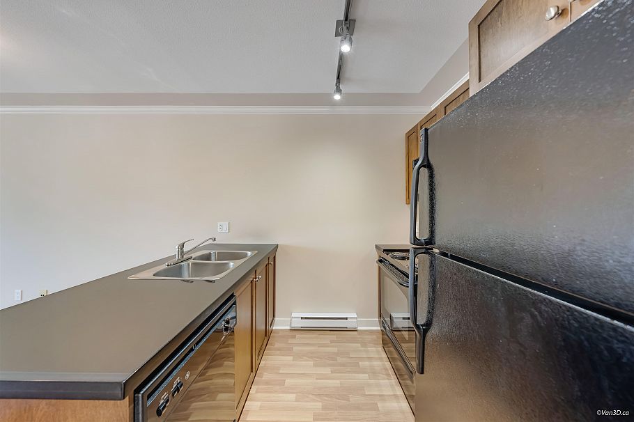PH1 2265 E Hastings Street Vancouver, BC - 13