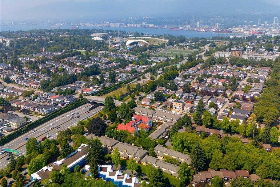 56 3436 Terra Vita Place Vancouver, BC - 33