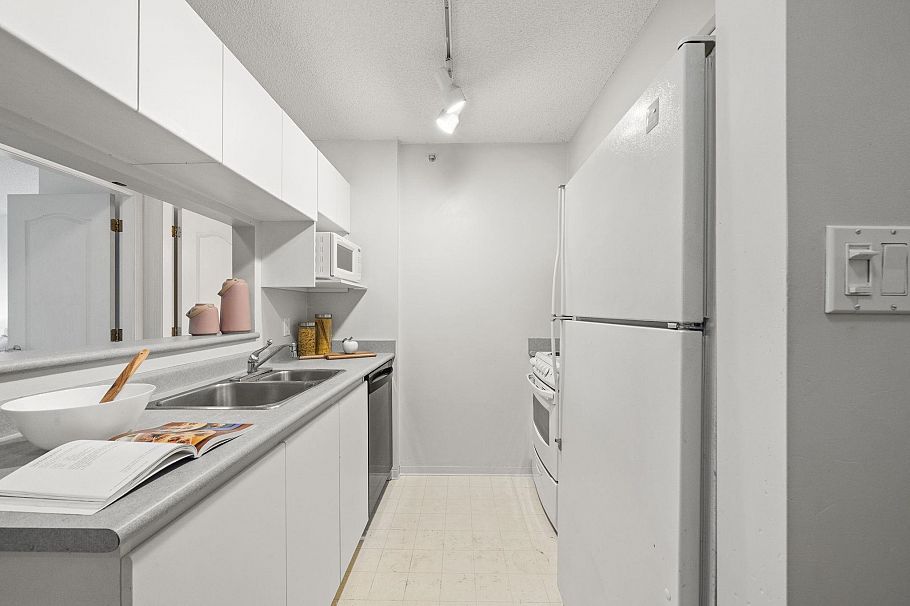 406 3489 Ascot Place Vancouver, BC - 9