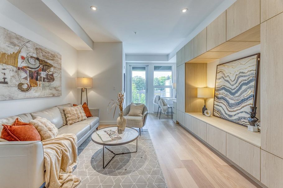 512 2471 St. George Street Vancouver, BC - 3