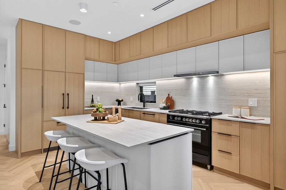 1 58 E 40th Avenue Vancouver, BC - 5