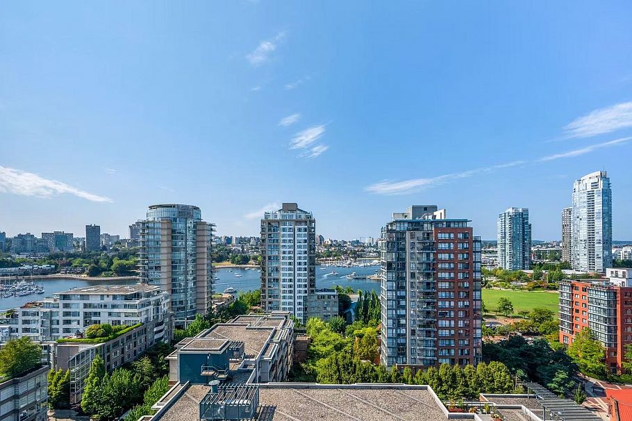 1901 1201 Marinaside Crescent Vancouver, BC - 14
