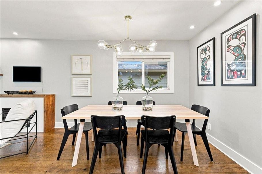 223 W 19th Street North Vancouver, BC - 11