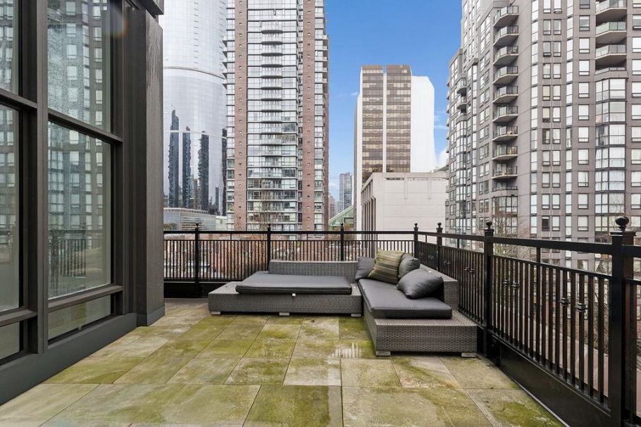 PH2 1102 Hornby Street Vancouver, BC - 28