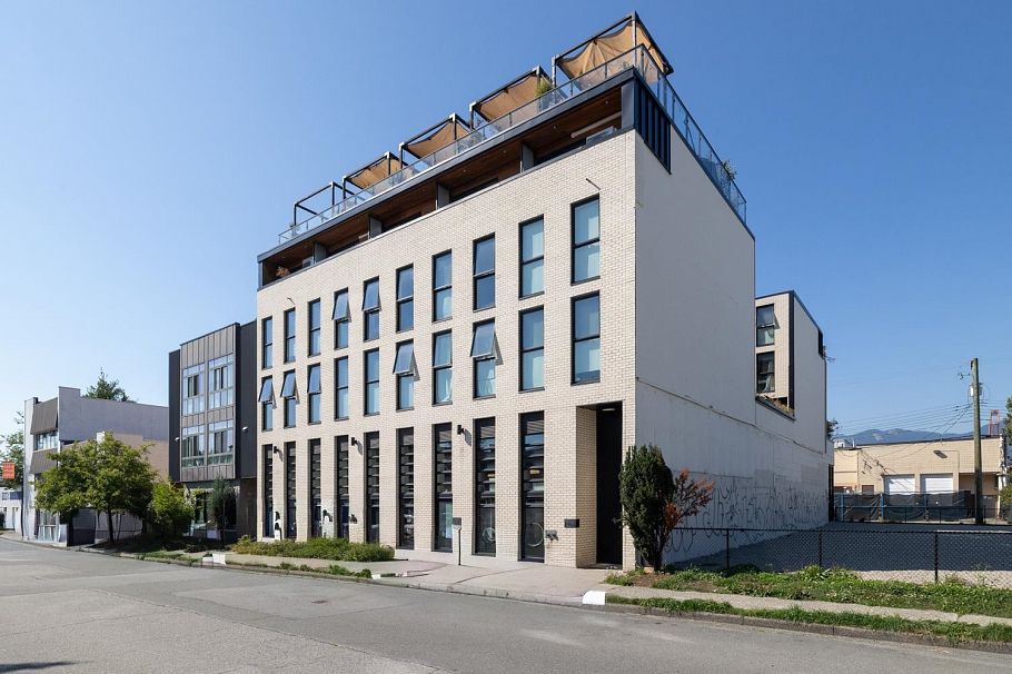 305 1647 E Pender Street Vancouver, BC - 37