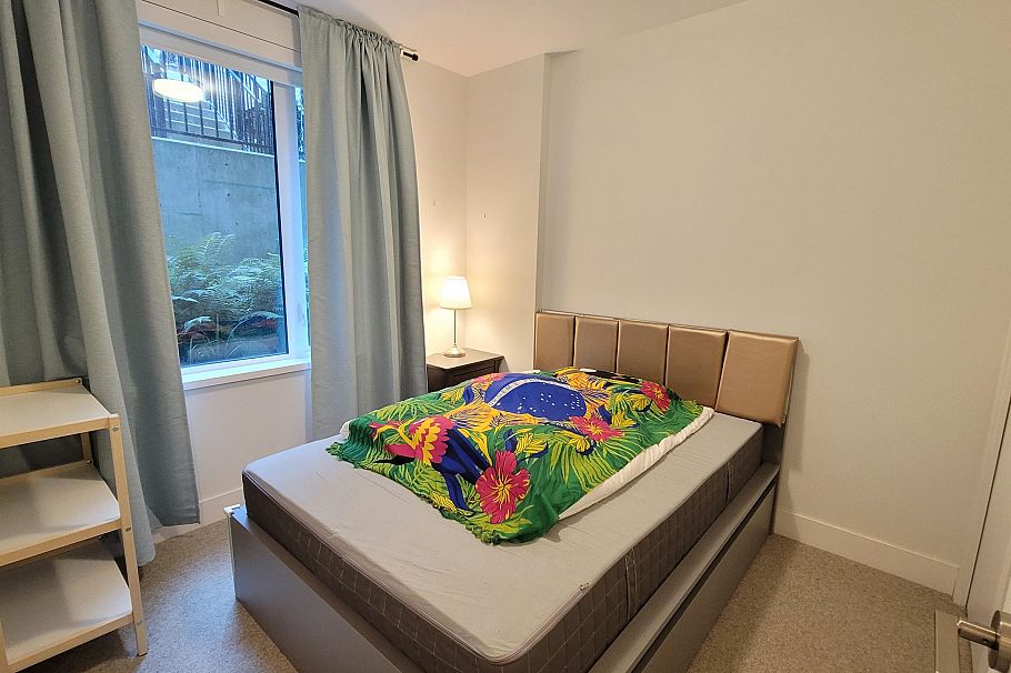 7585 Yukon Street Vancouver, BC - 10