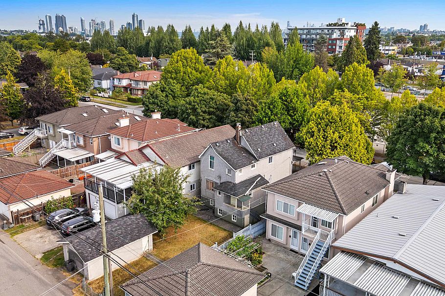 2673 Pandora Street Vancouver, BC - 22