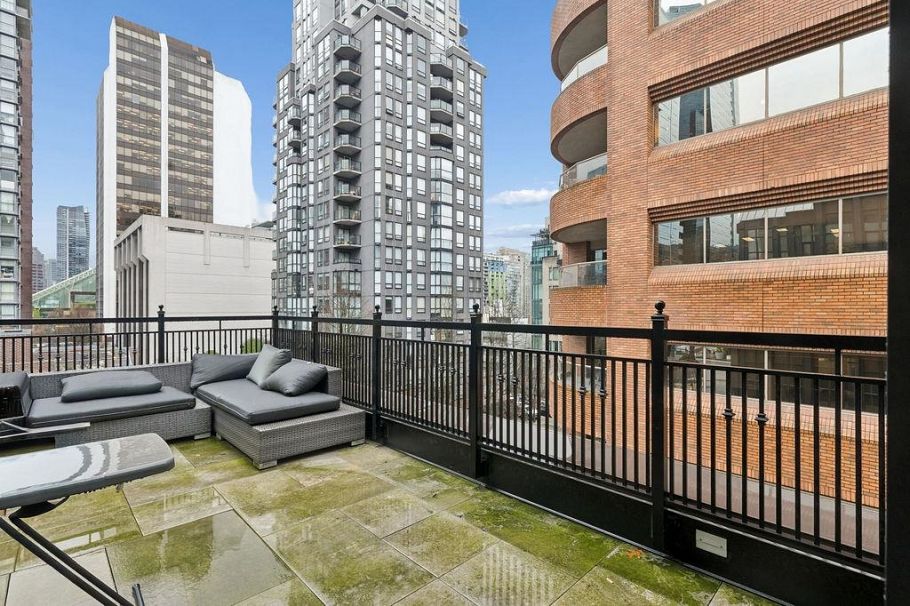 PH2 1102 Hornby Street Vancouver, BC - 27