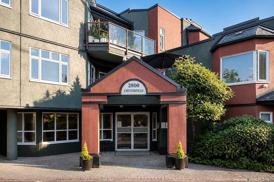 307 2800 Chesterfield Avenue North Vancouver, BC - 1