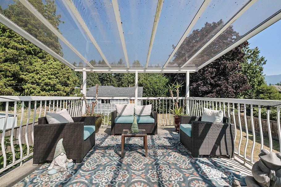 854 E 16th Street North Vancouver, BC - 11
