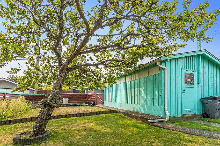 3148 E 1st Avenue Vancouver, BC - 21