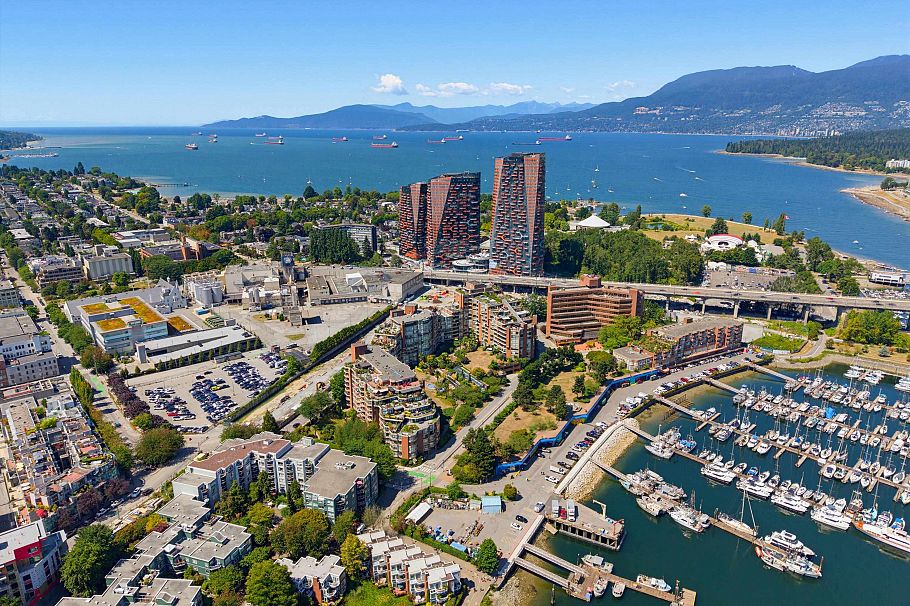 304 1490 Pennyfarthing Drive Vancouver, BC - 35