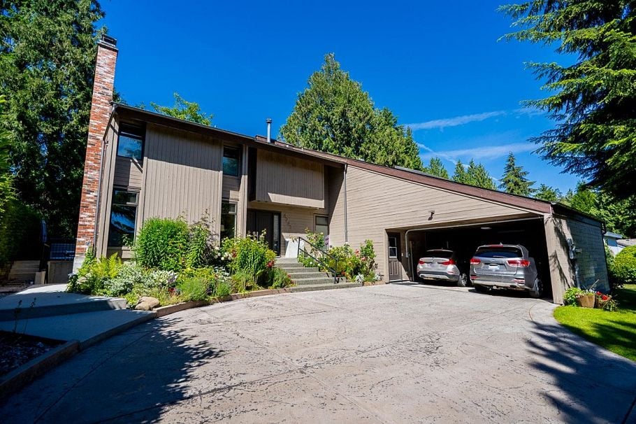 4241 Yuculta Crescent Vancouver, BC - 1