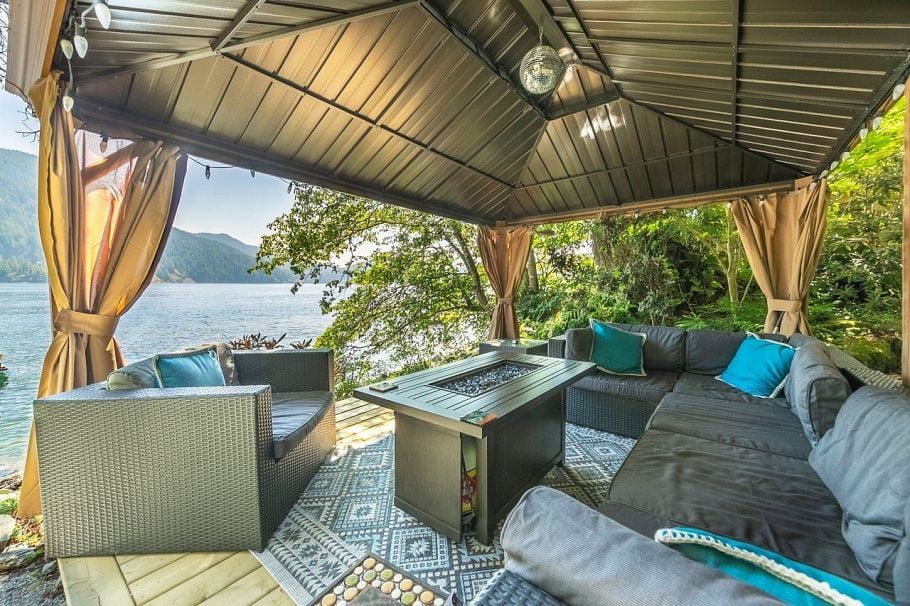 330 Sasamat Lane North Vancouver, BC - 30