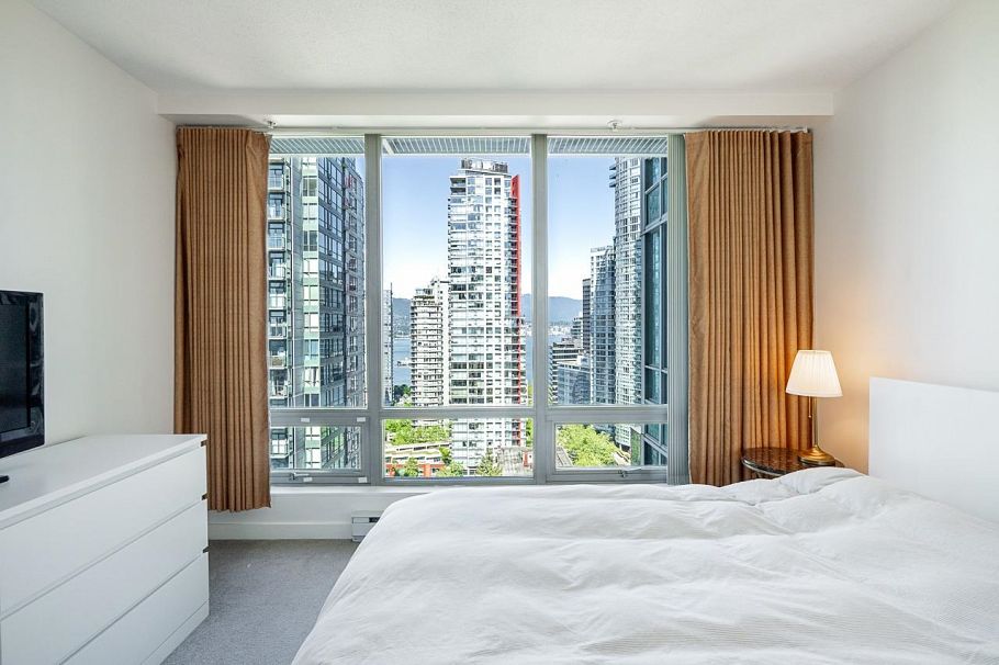 1803 1200 W Georgia Street Vancouver, BC - 17