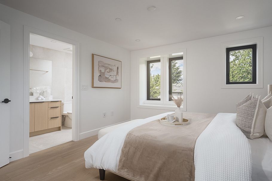 922 E 16th Avenue Vancouver, BC - 12