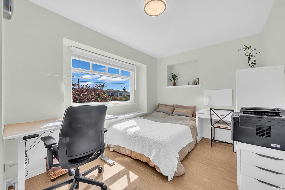 6925 Main Street Vancouver, BC - 18