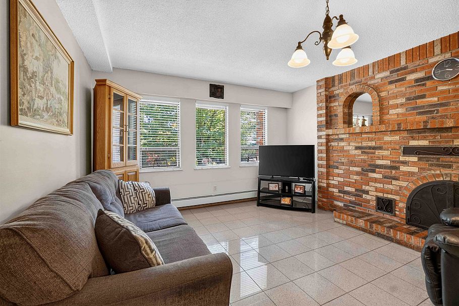 2739 E 8th Avenue Vancouver, BC - 8