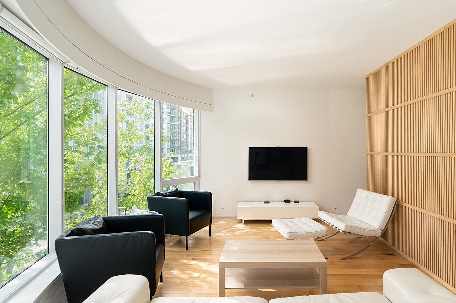 406 1661 Ontario Street Vancouver, BC - 1