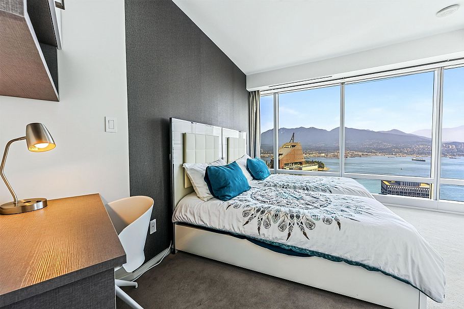 4806 1151 W Georgia Street Vancouver, BC - 2