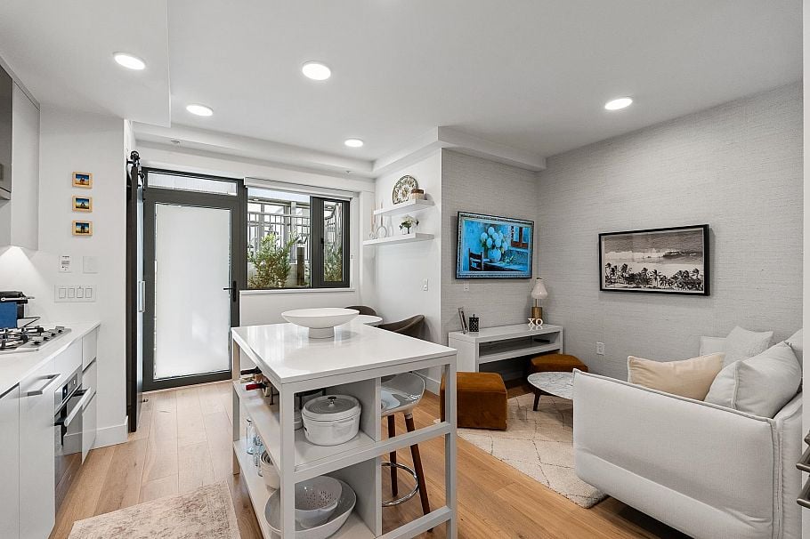 9 2366 Birch Street Vancouver, BC - 7