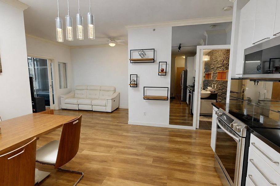 505 828 Cardero Street Vancouver, BC - 3