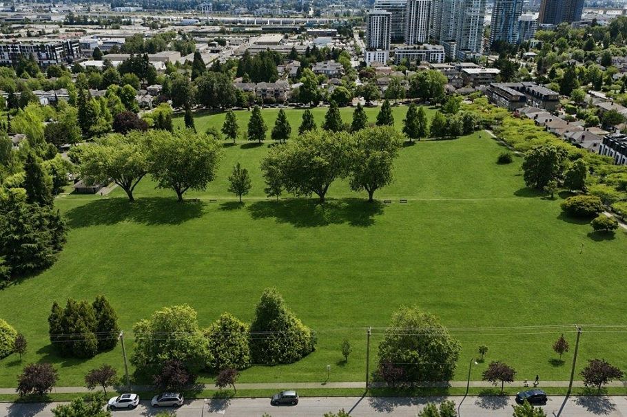 303 477 W 59th Avenue Vancouver, BC - 21