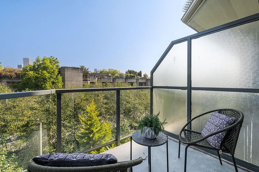 8 1355 W 4th Avenue Vancouver, BC - 27