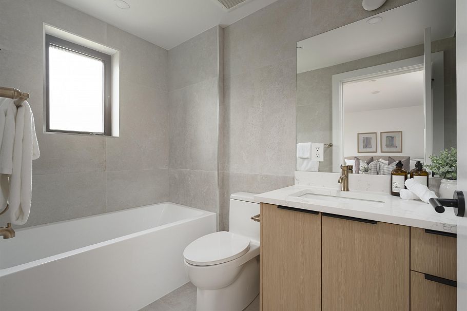 920 E 16th Avenue Vancouver, BC - 15