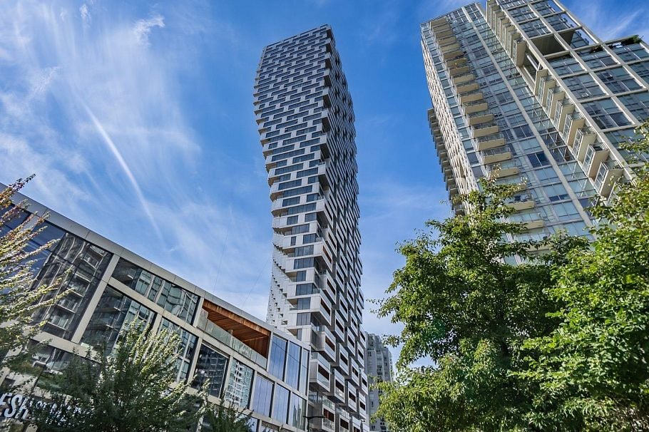 3307 1480 Howe Street Vancouver, BC - 1