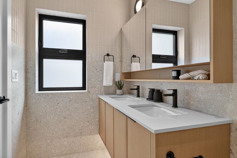 1 58 E 40th Avenue Vancouver, BC - 25
