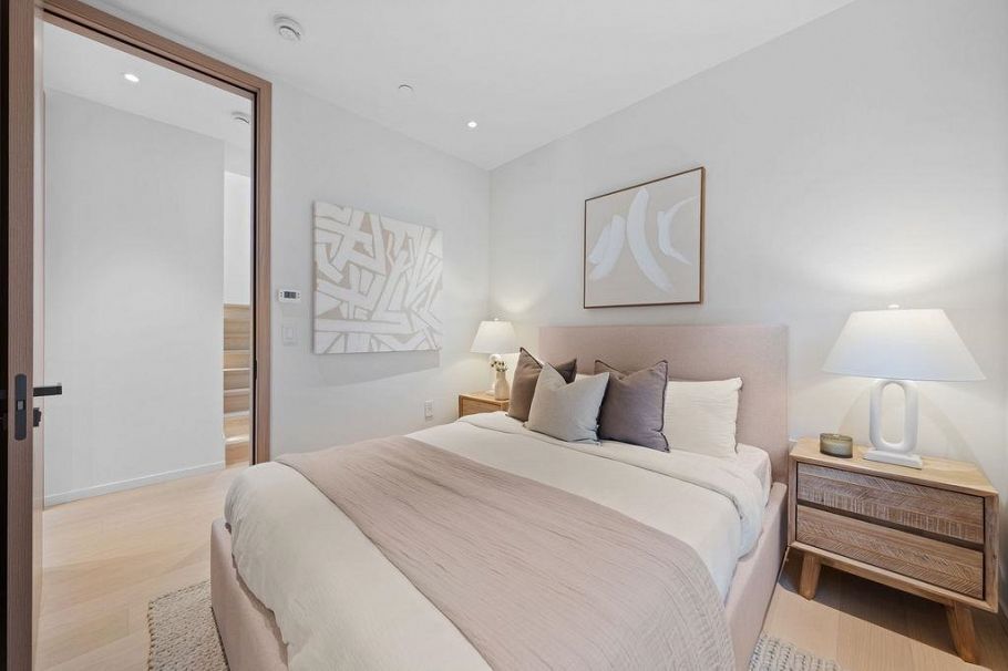 2 2935 W 15th Avenue Vancouver, BC - 22