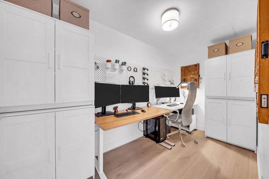 2707 Library Lane North Vancouver, BC - 20